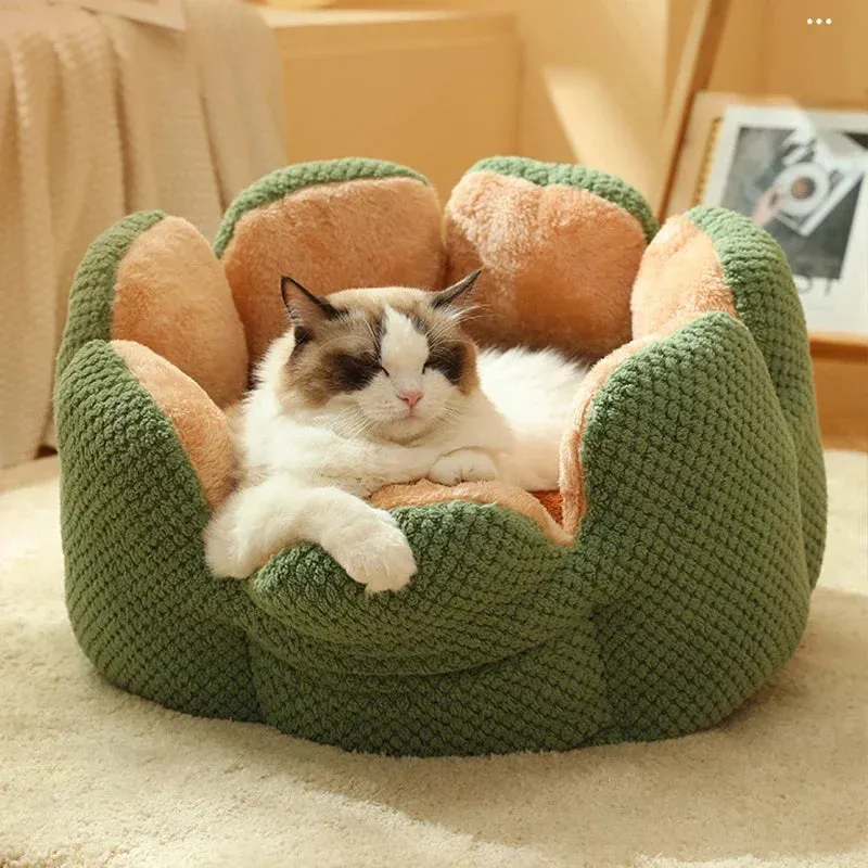 Cozy Cactus Petal-Shaped Pet Bed - Plush Cat and Dog Sleeping Cushion