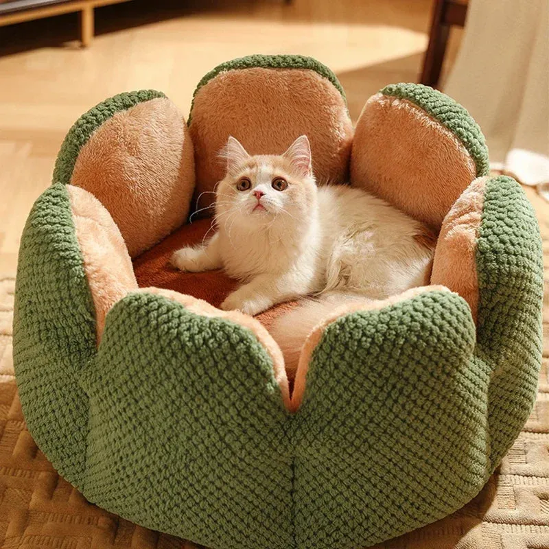 Cozy Cactus Petal-Shaped Pet Bed - Plush Cat and Dog Sleeping Cushion